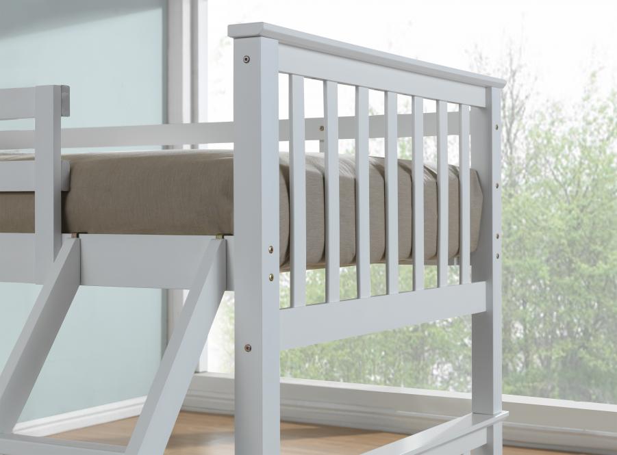 The Artisan Bed Company Juneau White Finish Three Sleeper Bunk Bed