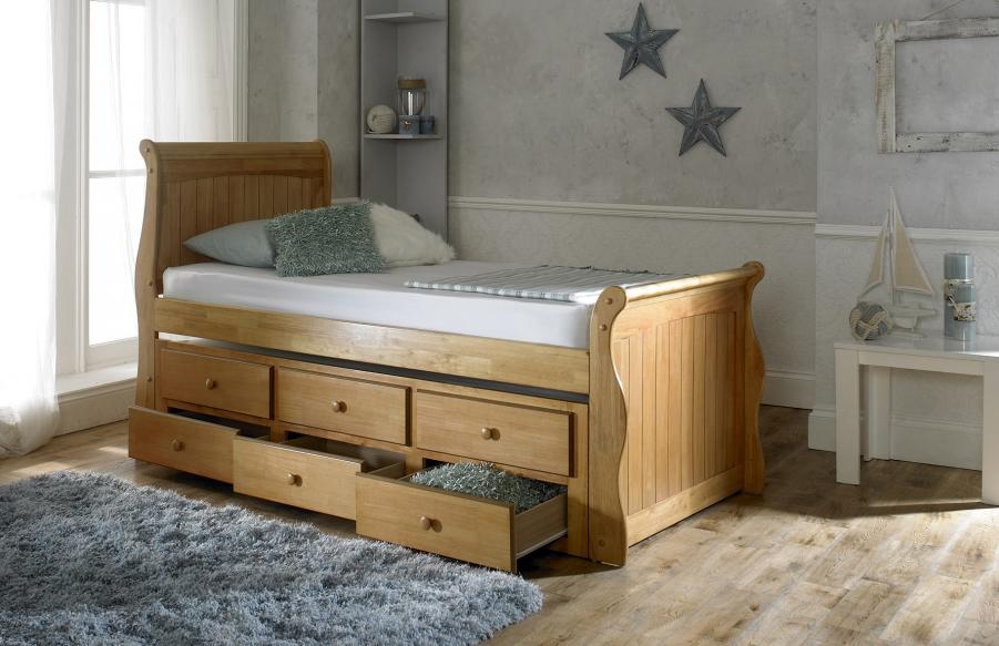 The Artisan Bed Company Oak Finish Captain Guest Bed