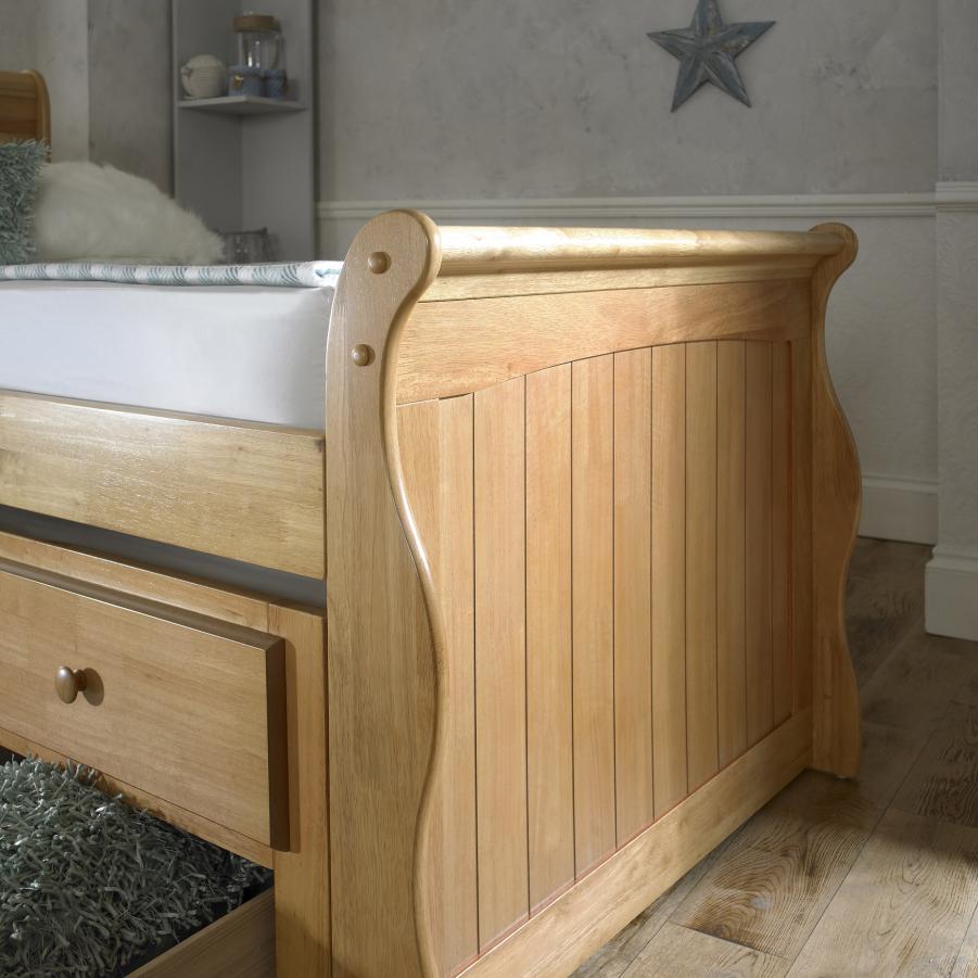 The Artisan Bed Company Oak Finish Captain Guest Bed